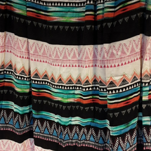 Forever 21 Skirt - Picture 3 of 4